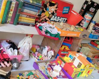 Toys, dolls & games