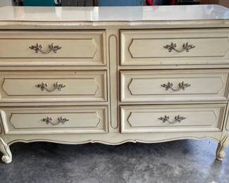 Vintage French Provincial Dresser