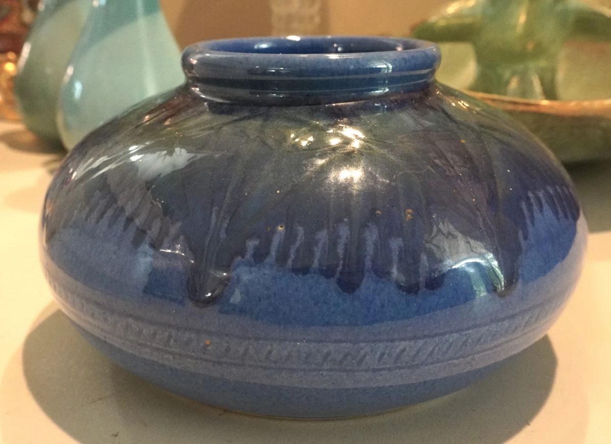 Shearwater Vase 1928 Rectangular Mark Small age crack