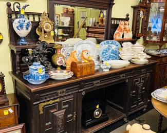 We have a great selection of Beautiful items in this Auction for your bidding pleasure!