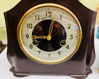 One of several clocks for your bidding pleasure.