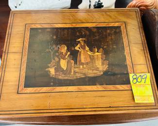 Several Victorian boxes to choose from!