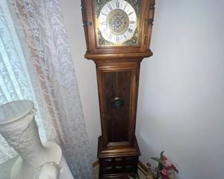grandmother clock