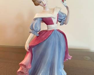 Royal Doulton Porcelain Figurine Amy HN 4782
