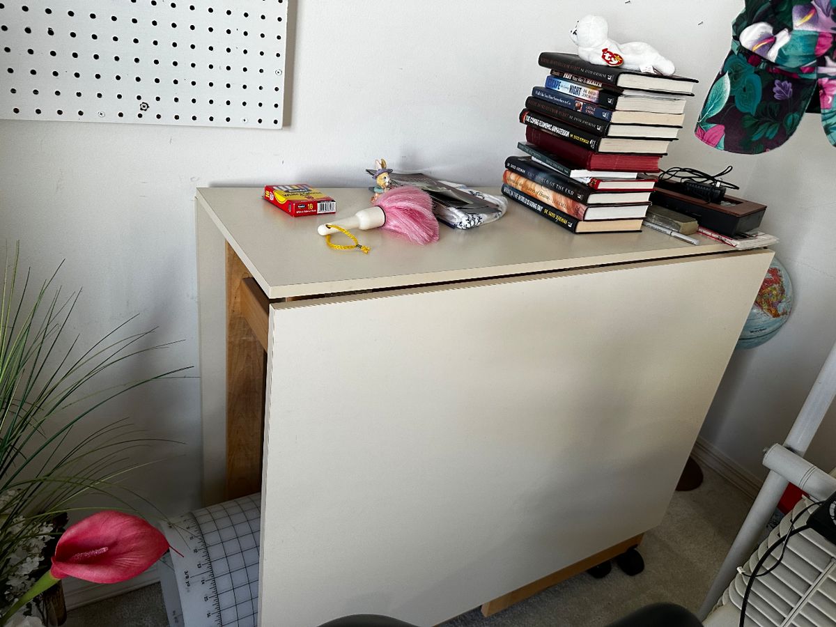 Estate Sale hosted by Ne t Chapter Estate Sells starts on 9/23/2023