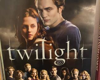 Twilight Official Illustrated Move Companion Book