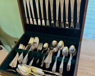 Wm Rogers Jubilee Silverware Set
