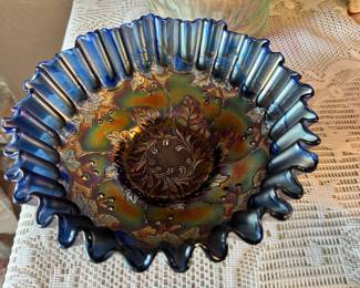 Ruffeled/Leaf Design Carnival Glass Serving Bowl