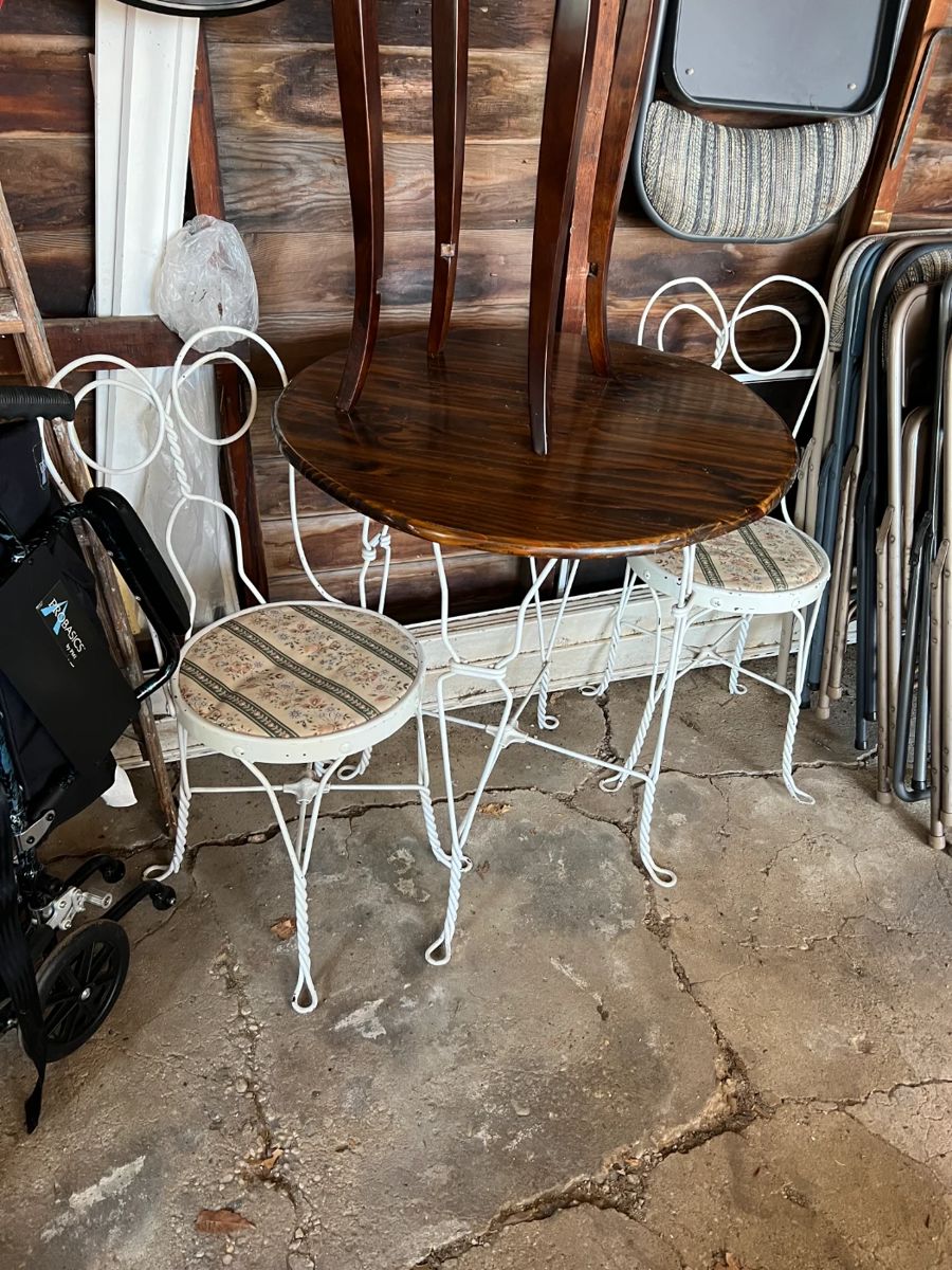 Beautiful Stratford Estate Sale starts on 9/23/2023