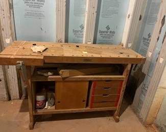 Work bench