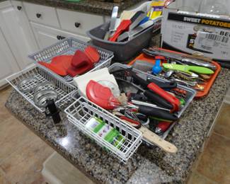 Wilton Cake - Commercial pans and anything you would need to start your own baking business