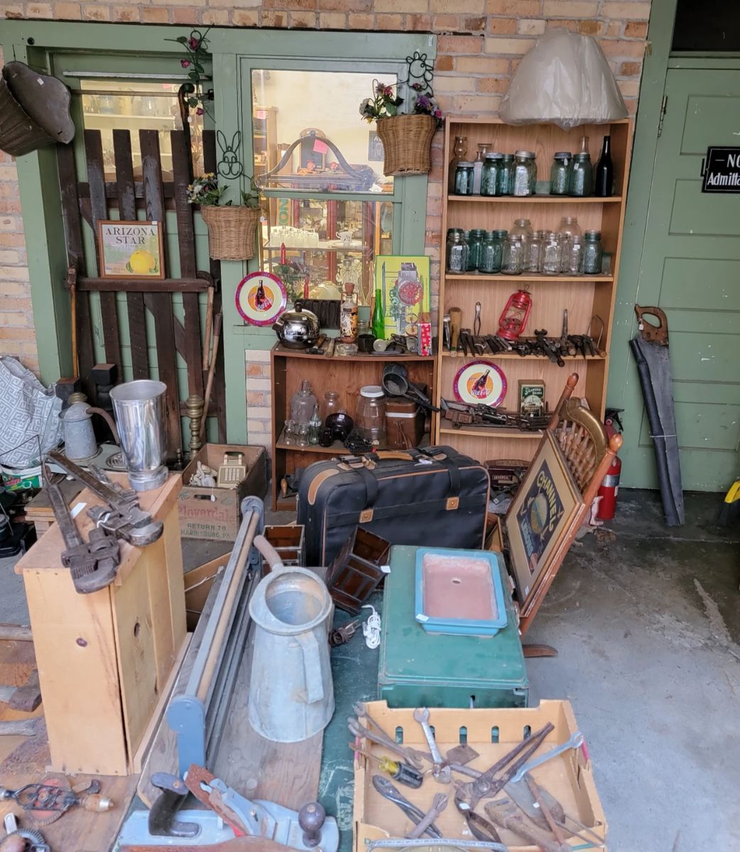 Liquidation Sale Old Town Auburn Antiques starts on 9/21/2023