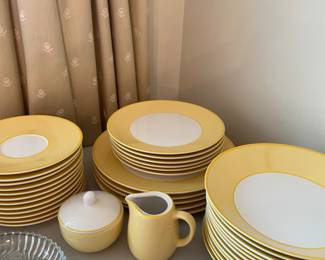 Set of Pagnossin dishes