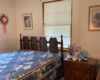 Queen mattress and box spring