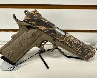 TAURUS -PT1911-  .45 ACP