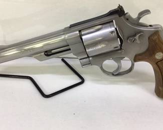 Smith Wesson  Model 6291  .44 MAG