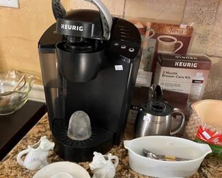 Keurig coffeemaker & accessories