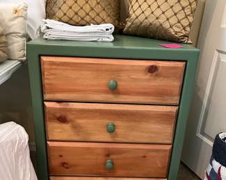 Green accented 4=dr chest