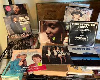 Excellent 45 records - many in picture sleeves!