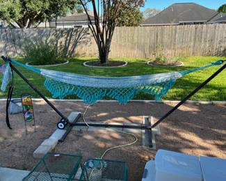 Yard hammock