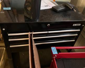 Nice steel tool cabinet