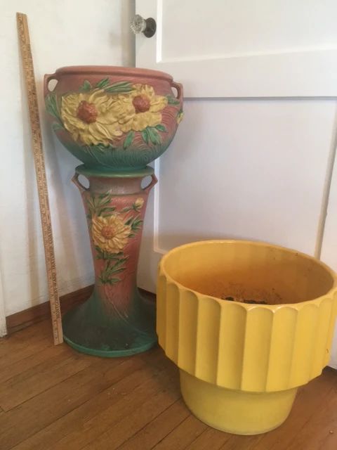 Roseville jardinière & pedestal.  Bauer "Biltmore" planter