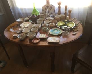 Antique drop-leaf dining table