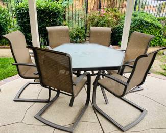 Patio Table with 6 Chairs