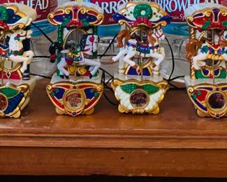 Me. Christmas Holiday Carousel