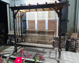WOOD SWING WITH FREE STANDING FRAME