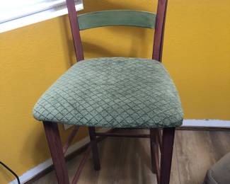 Wellington table chair