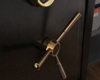 Large gun safe with digital combo and three prong spinning handle for Entry