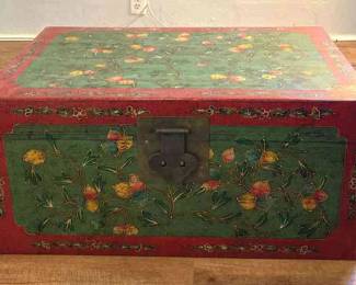 HPT036 Antique Wooden Storage Trunk 
