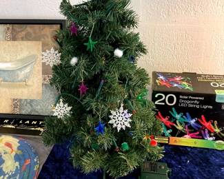 HPT049 Christmas Tree, Outdoor Lights, Lantern, Painting