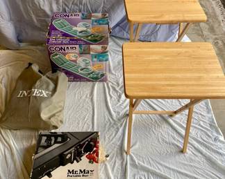 HPT086 Wood Tables, Portable Burner, Mattress (queen)
