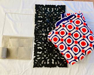 HPT137 Hand Made Coverlet, Decor Items