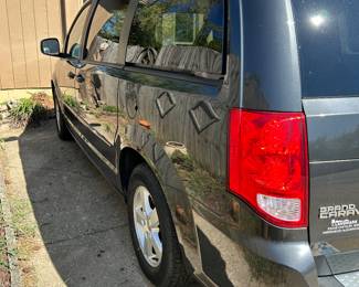 2011 DODGE CARAVAN