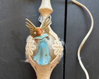 VINTAGE TREE TOPPER