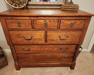 Antique Tiger Stripe Oak Dresser - 7 Drawers