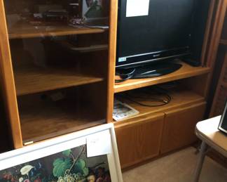 ENTERTAINMENT CENTER AND TV