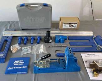 Kreg Jigs and Veritas Dovetail Saw Guide