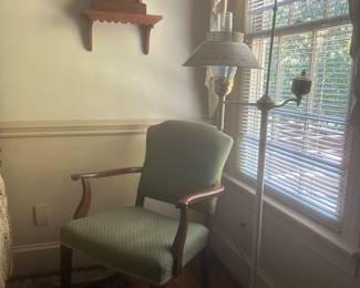 VINTAGE CHAIR AND TOLE FLOOR LAMP.