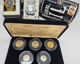 2x Elgin Men's Watches
Vintage Little Earth Harley Davidson Metal Purse
2000 Vatican Holy Year 5-Coin Set
