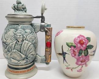 Avon Christopher Columbus Beer Stein
Lenox Gold Club Fine Ivory Vase