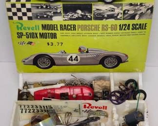 1965 Revell Model Racer Porsche RS-60 1/24 Scale