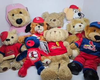 Assorted St. Louis Cardinals Bears