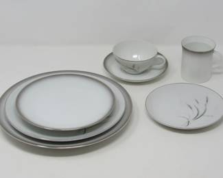 The Rosenthal and Kayson's china were purposely designed for use with each other as shown here.
