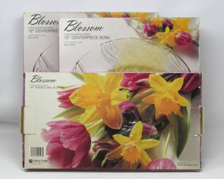 Home goods (crystal platters) NIB