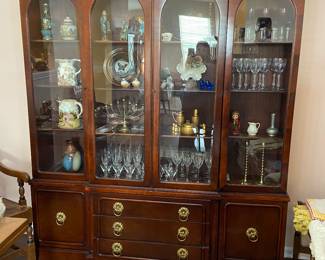 BUY IT NOW!$400 Vintage 1940s China Cabinet by Drexel, 6'w x 80"h