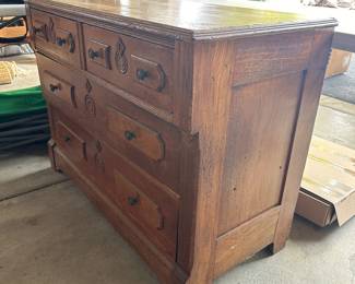 BUY IT NOW $150. 4-drawer oak chest of drawers